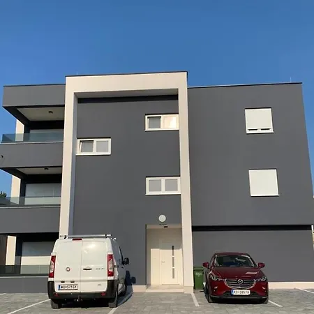 Adria-appartment-island-vir #sea #beach #wifi #privateparking #netflix Apartament