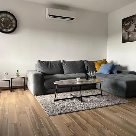 Adria-appartment-island-vir #sea #beach #wifi #privateparking #netflix * Vir