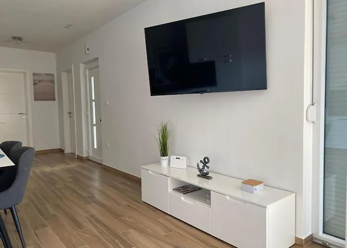 Adria-appartment-island-vir #sea #beach #wifi #privateparking #netflix