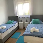 Lägenhet Adria-appartment-island-vir #sea #beach #wifi #privateparking #netflix *