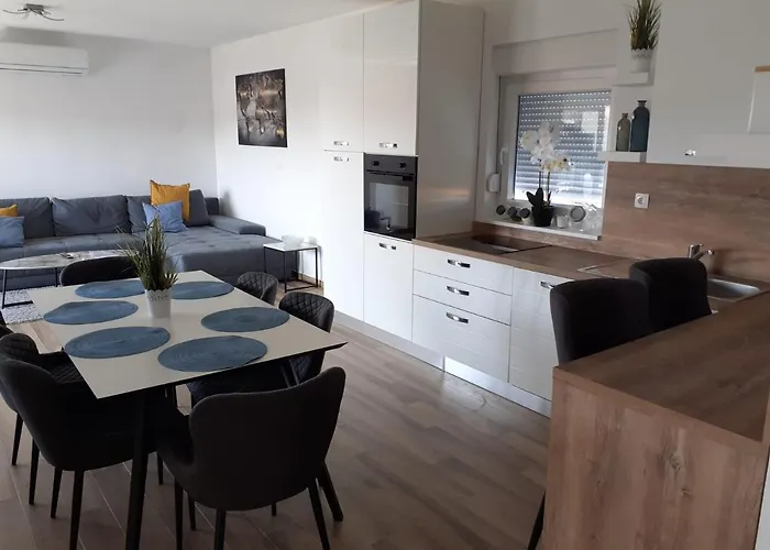 Adria-appartment-island-vir #sea #beach #wifi #privateparking #netflix Apartament